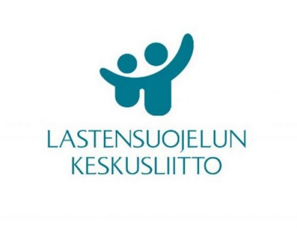 Lastensuojelun keskusliiton vihreä logo jossa tyyliteltynä lapsi ja aikuinen